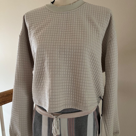 Lululemon | lab Textured Grid Cropped Pullover - Picture 3 of 5